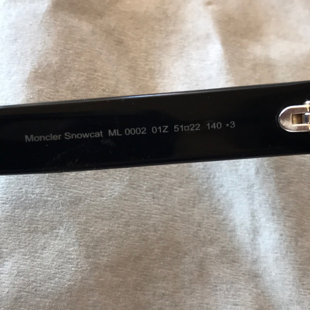Moncler Snowcat Sunglasses - Picture 4 of 8